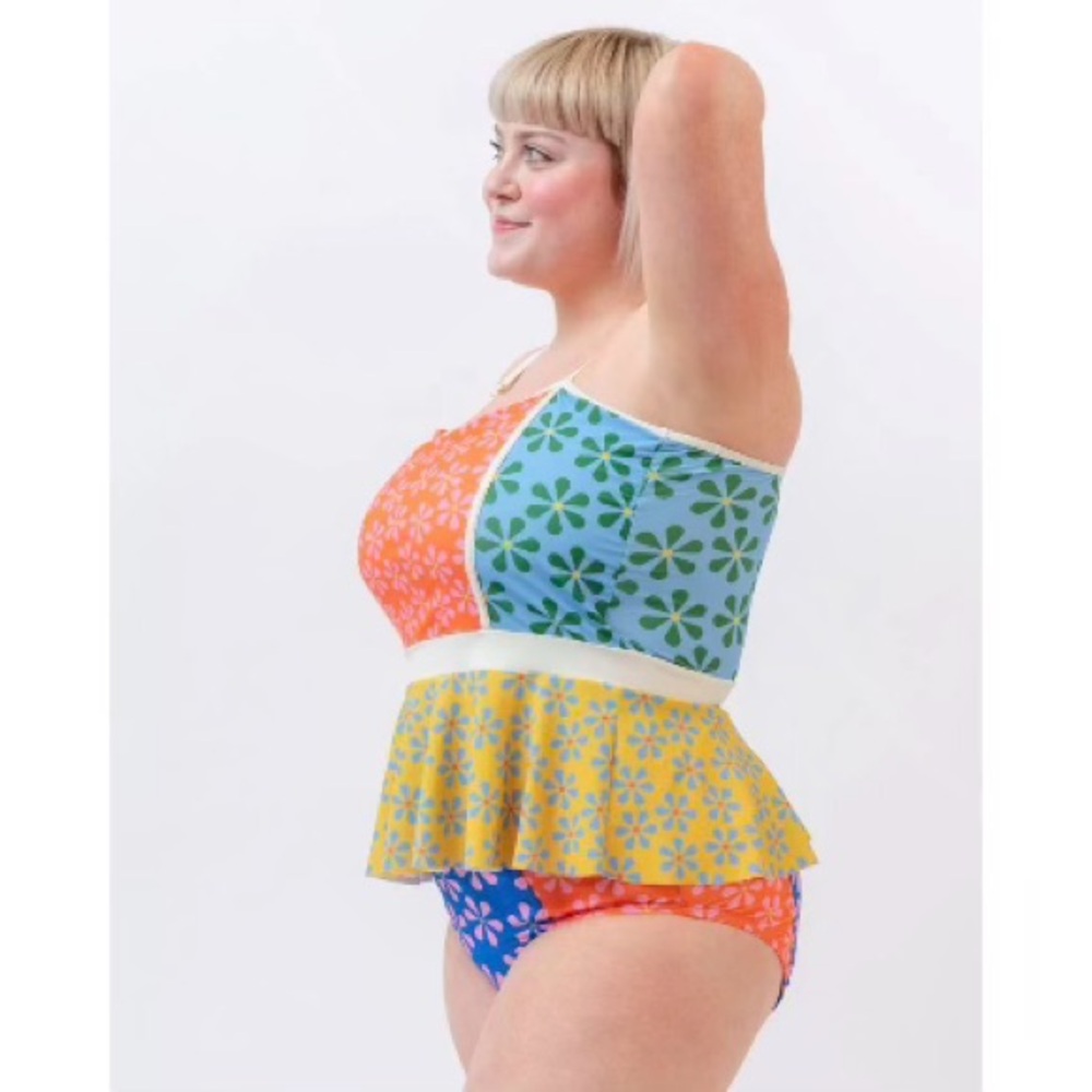 Lime Ricki Floral Colorblock Two Piece Swimsuit - Picture 2 of 7
